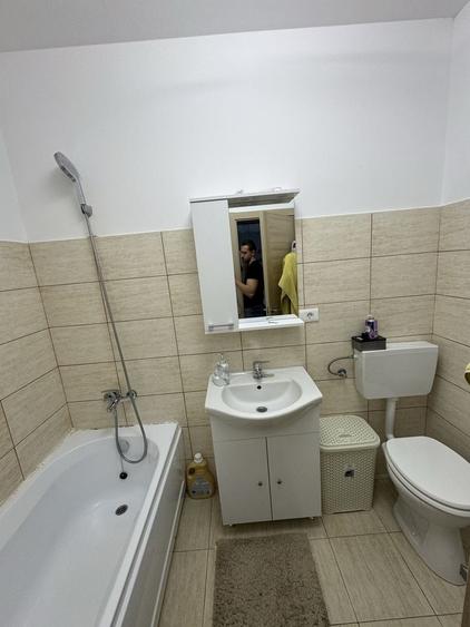 Apartament cu 2 camere decomandat în Berceni