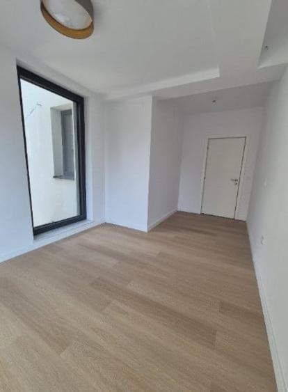 Spațiu comercial, de 280 mp, în Tineretului