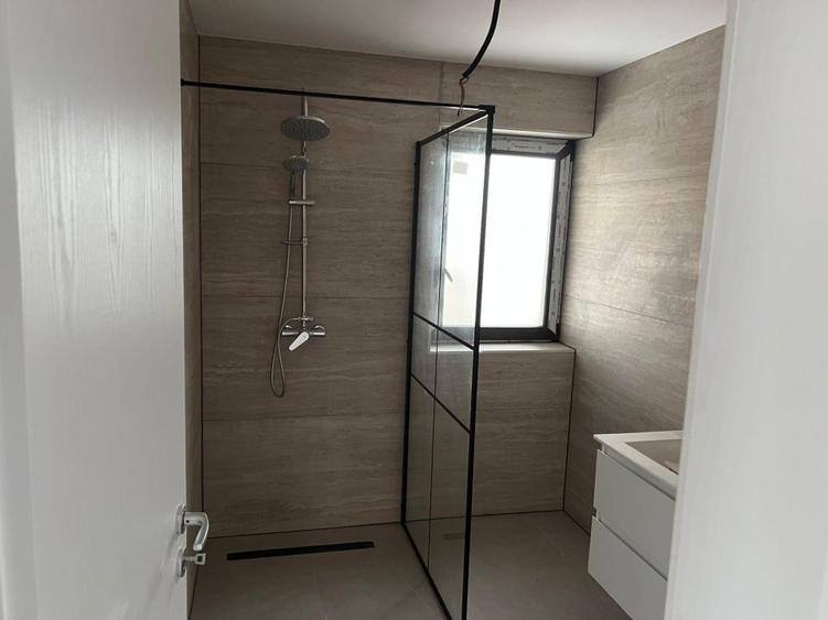 Duplex cu 3 camere cu Canalizare în Bucovăț (Dumbrava)