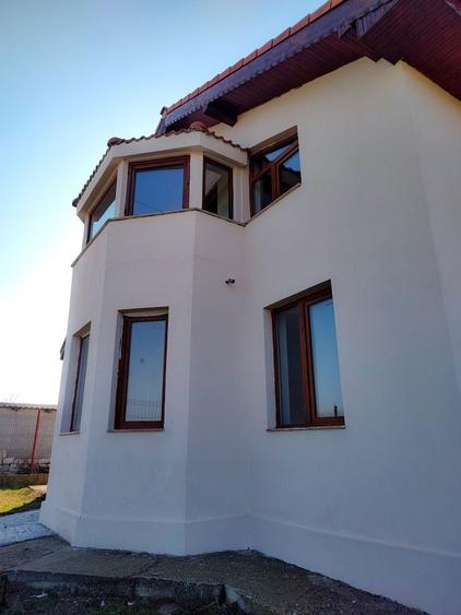 Casa P+M 150mp, teren 500mp si deschidere pe doua strazi - 2