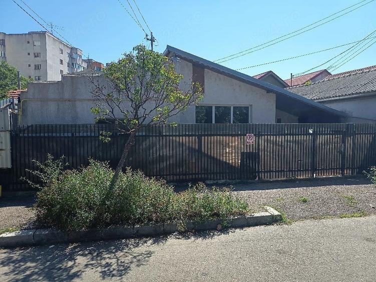 Casă cu 4 camere cu Teren 100 Mp în Unirii Nord