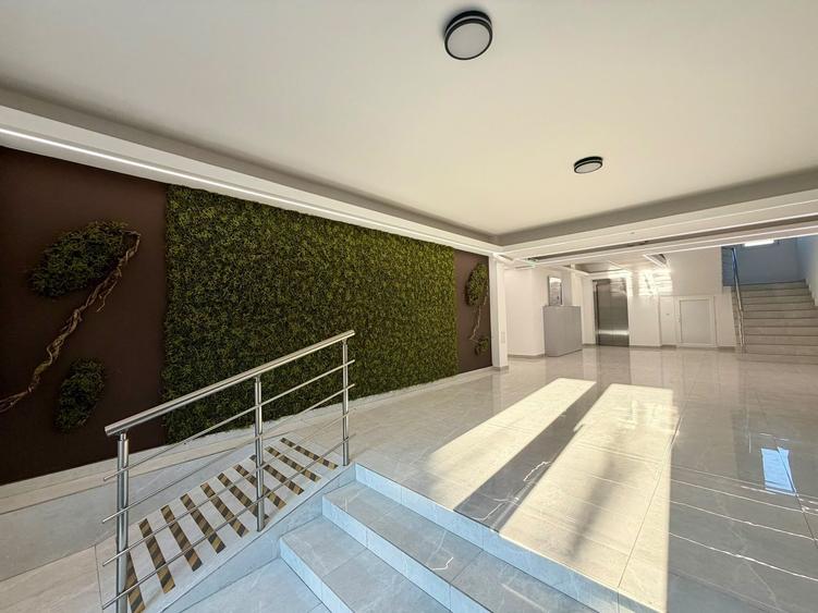 Apartament cu 3 camere semidecomandat, mobilat în Tunari