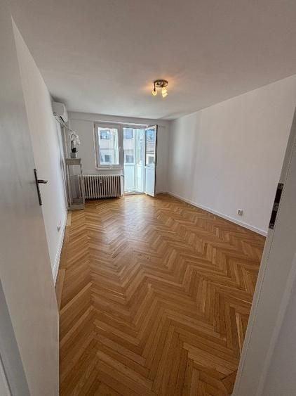 Apartament cu 2 camere decomandat, mobilat în Arcul de Triumf
