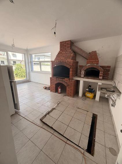 Casă cu 1 camere cu Teren 562 Mp în Central