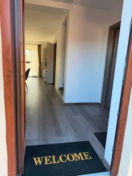 Casă individuală cu 4 camere cu Garaj în Tărlungeni