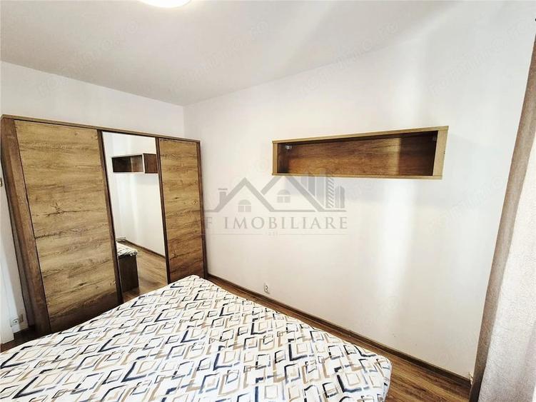 Apartament cu 3 camere decomandat în Filiași