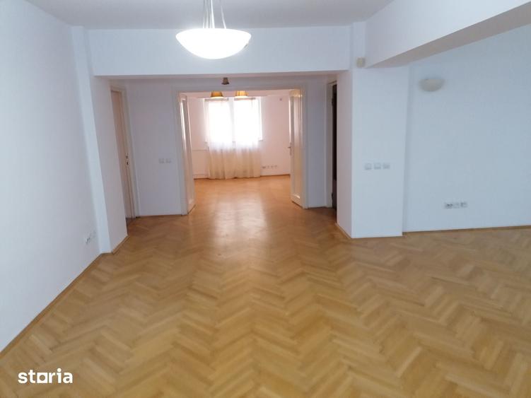 La UNIVERSITATE, apartament elegant, somptuos salon de 45mp. - 10