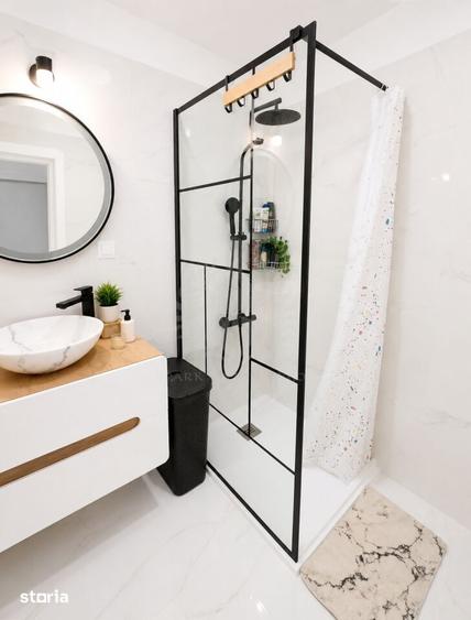 Apartament cu 2 camere decomandat, mobilat în Central