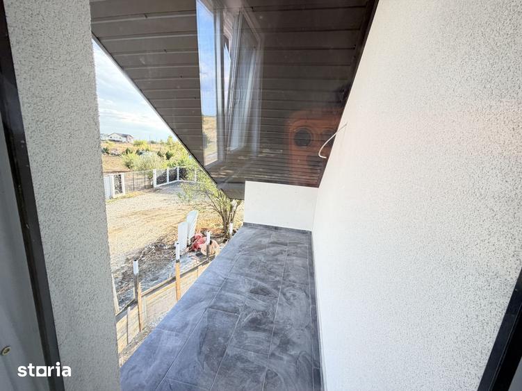 Casă cu 4 camere cu Teren 260 Mp în Glina