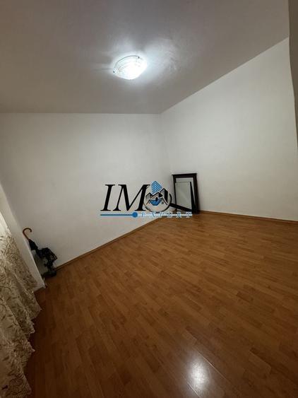 Apartament cu 3 camere decomandat, mobilat în Ampoi 3