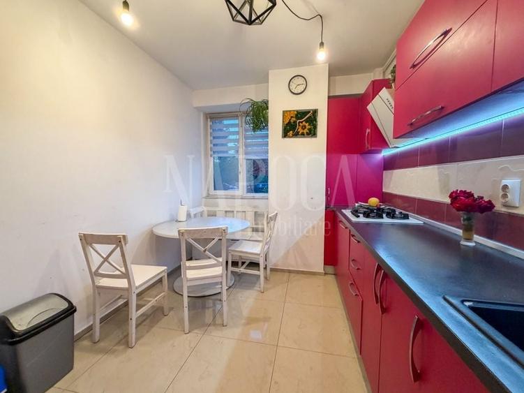 Apartament cu 3 camere semidecomandat în Sopor
