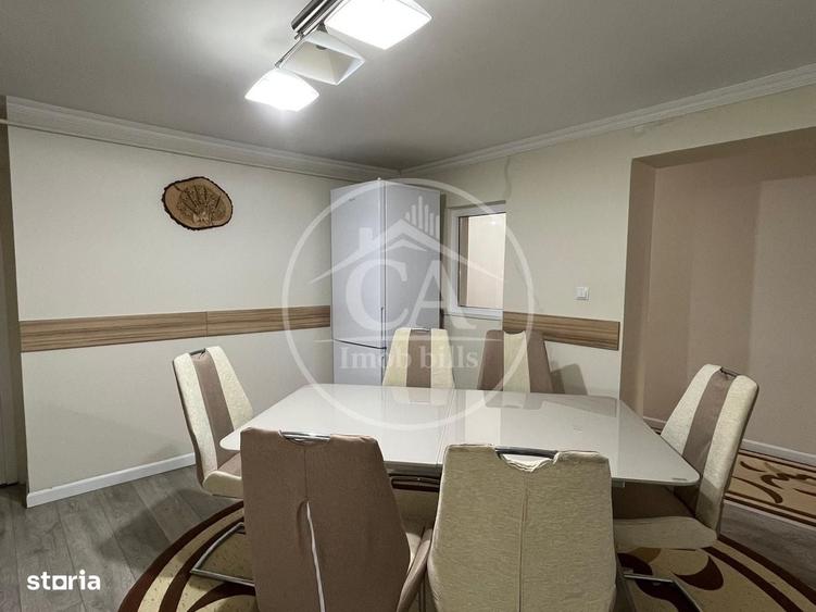 Casă cu 4 camere decomandat în Central