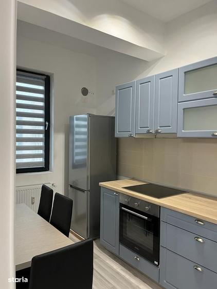 Apartament cu 3 camere decomandat în Păcii