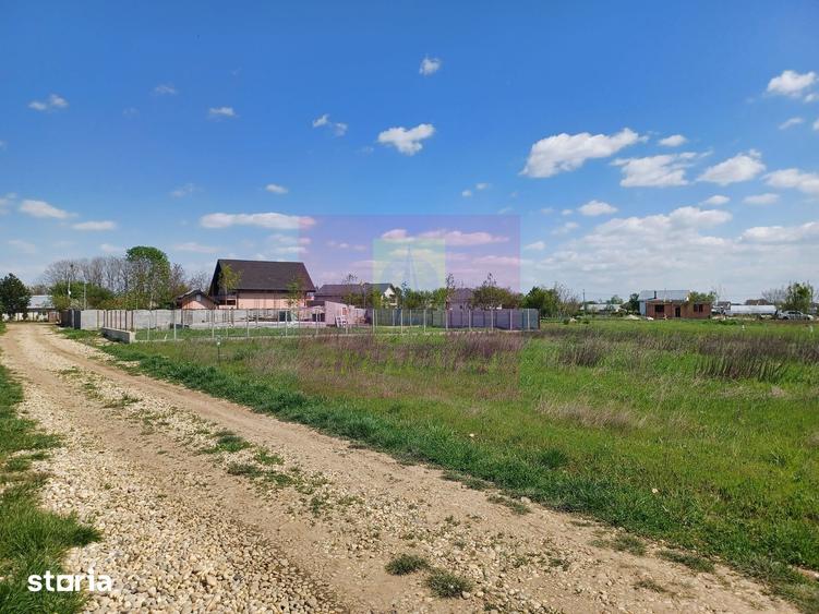 Teren de 520 mp, în Săbăreni