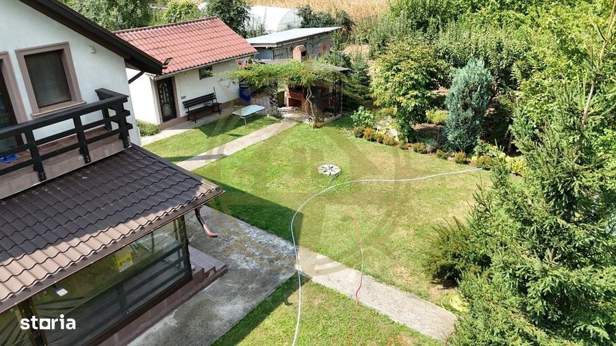 Casă cu 4 camere în Ungureni