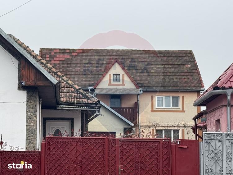 Casă cu 3 camere cu Teren 356 Mp în Central