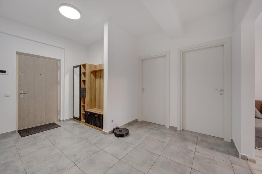 Apartament cu 3 camere decomandat în Ștefăneștii de Jos