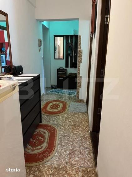 Apartament cu 3 camere semidecomandat în Central