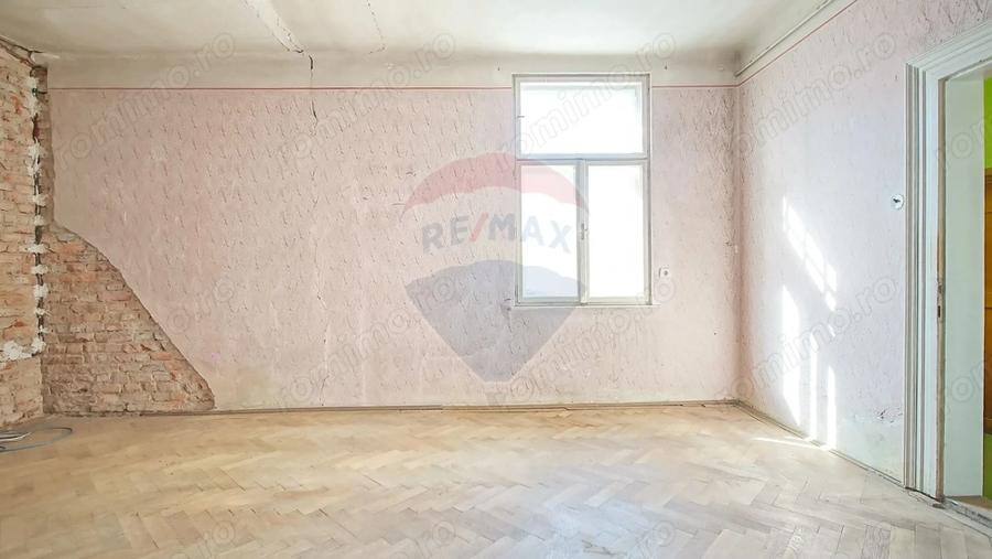 Casă cu Teren 204 Mp în Blumăna
