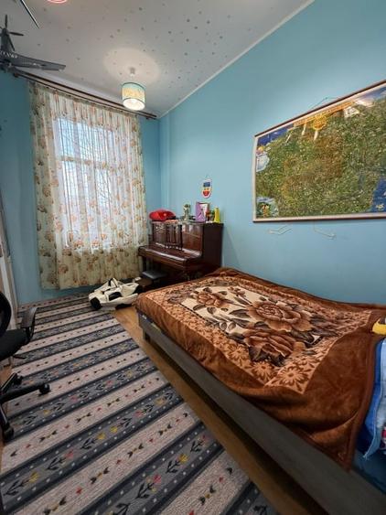 Casă individuală cu 4 camere cu Canalizare în Ultracentral