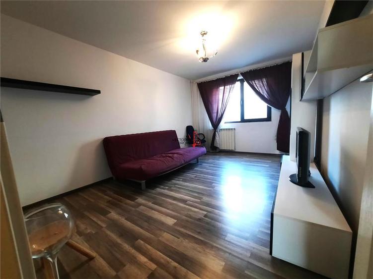 Apartament cu 3 camere decomandat în Pantelimon