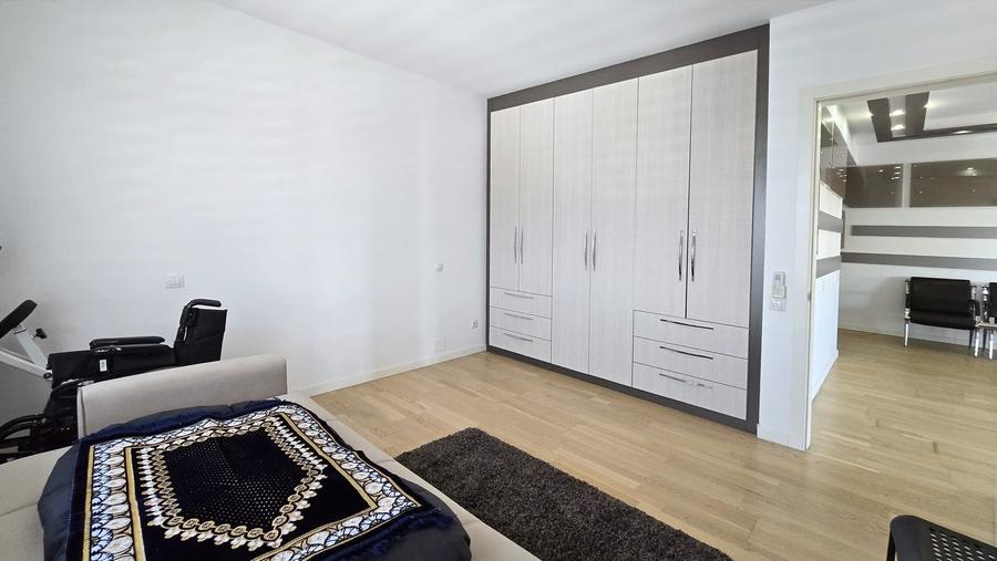 Apartament cu 2 camere decomandat în Aviației