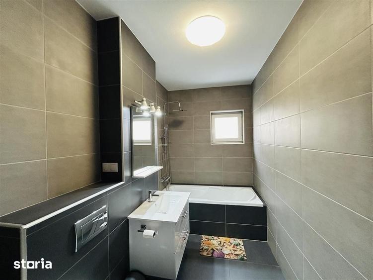 Apartament cu 3 camere în Piața Cluj