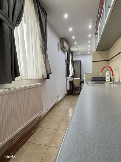 Apartament cu 3 camere decomandat în Micro 3