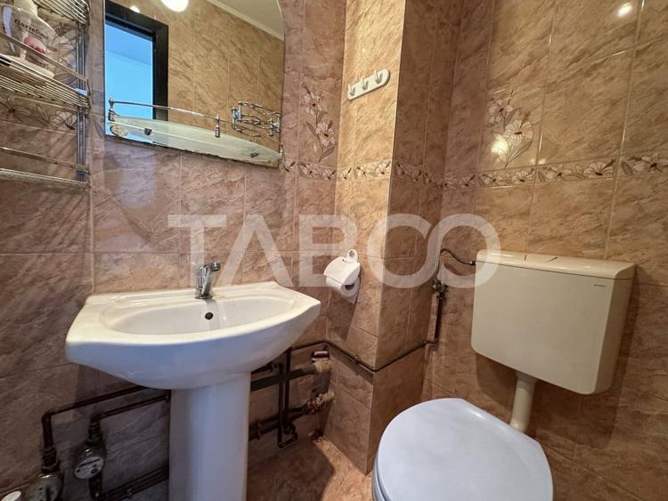Apartament cu 3 camere decomandat, mobilat în Călimănești