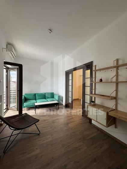 Apartament cu 2 camere semidecomandat în Armeneasca