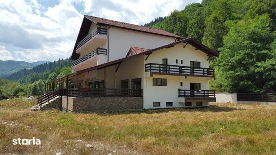 Spațiu comercial, de 1,500 mp, în Voineasa