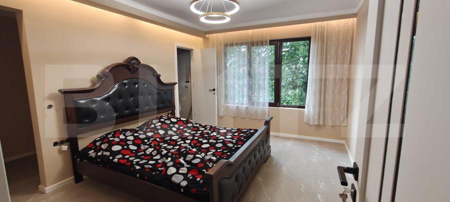 Apartament cu 5 camere decomandat, mobilat în Centura