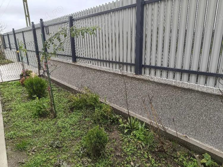 Casă cu Teren 2500 Mp în Cezieni