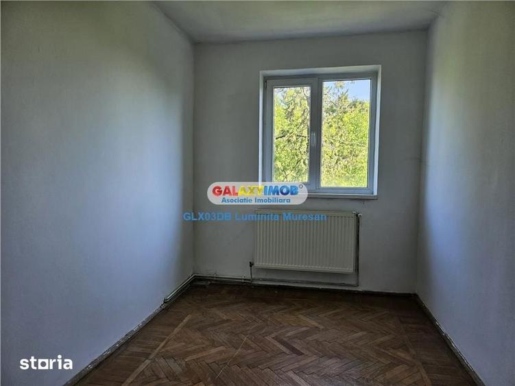 Vanzare apartamement 4 camere Targoviste Aleea Trandafirilor - 10