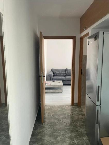 Apartament cu 2 camere semidecomandat în Aradul Nou
