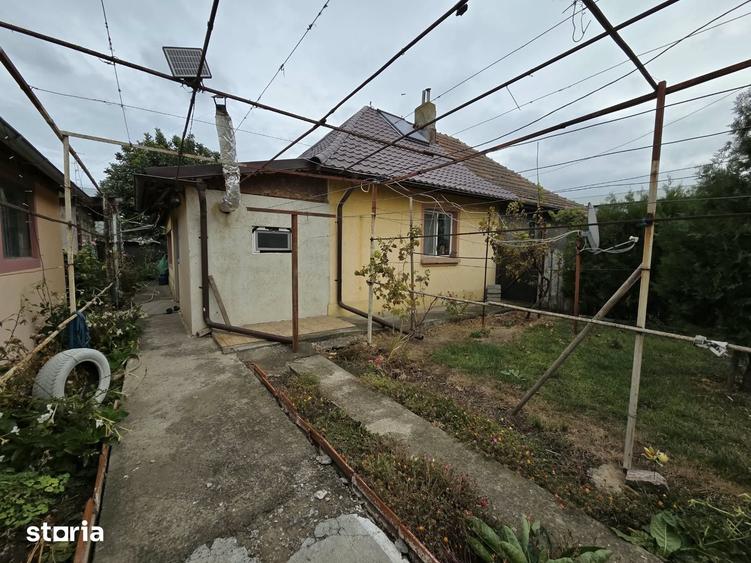 Casă cu 4 camere cu Teren 928 Mp în Mihail Kogălniceanu