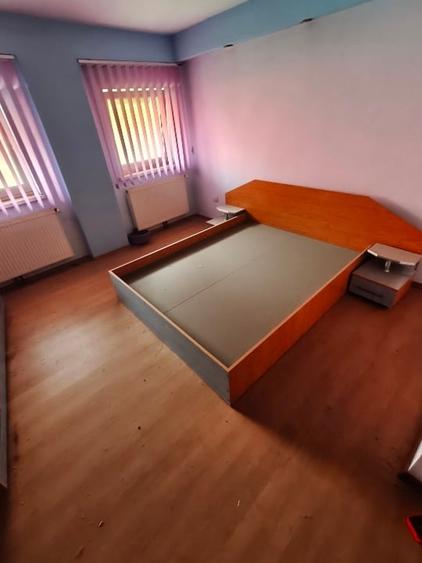 Casă individuală cu 9 camere cu Teren 2826 Mp în Sânpetru