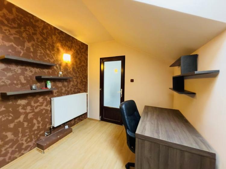 Apartament cu 2 camere decomandat, mobilat în Freidorf
