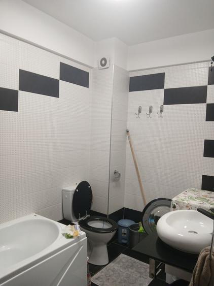 Apartament cu 2 camere semidecomandat în Șcheia