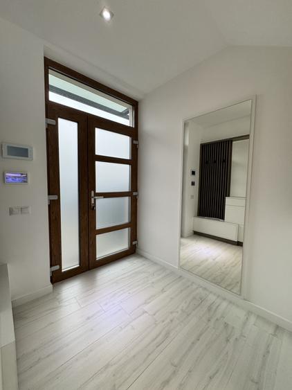 Duplex cu 4 camere cu Canalizare în Borhanci