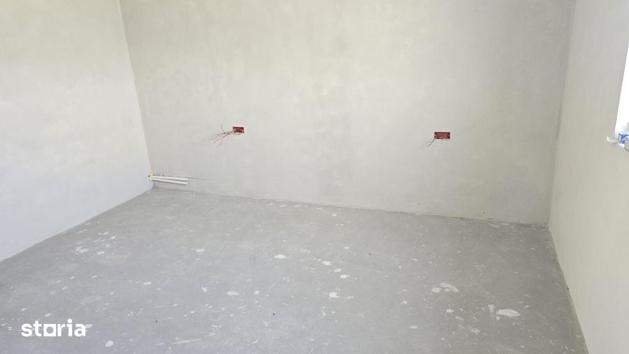 Casă cu 4 camere cu Teren 501 Mp în Zăvoi