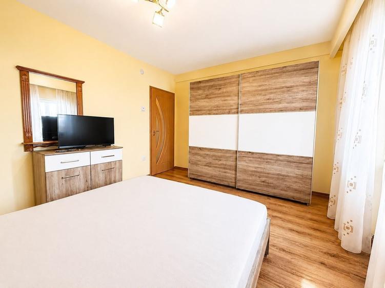 Apartament cu 2 camere decomandat, mobilat în Decebal