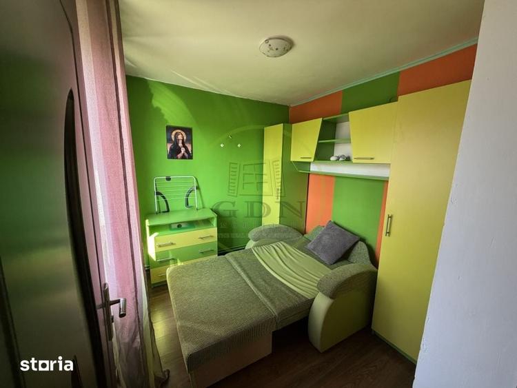 Casă cu 4 camere cu Teren 1250 Mp în Malu Mare