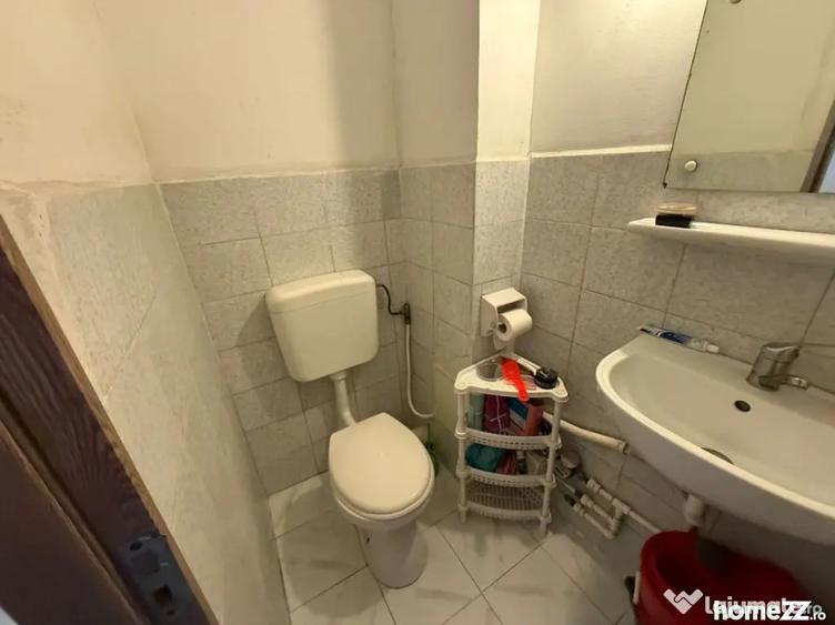 Apartament cu 3 camere decomandat în Tomis III