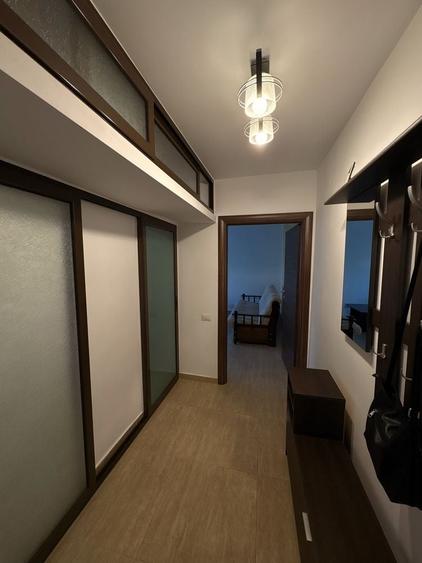 Apartament cu 2 camere semidecomandat în Km 4