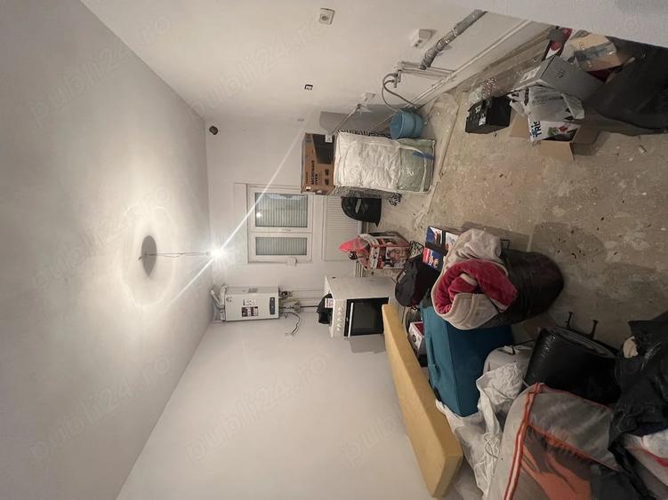 Apartament cu 3 camere nedecomandat în Central