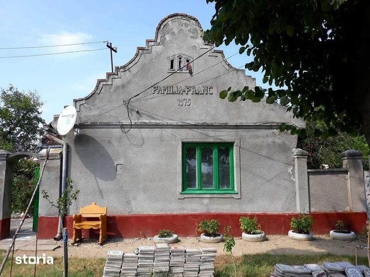 Casă cu 4 camere cu Teren 6287 Mp în Nițchidorf