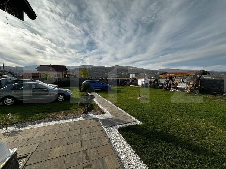 Casă individuală cu 3 camere cu Teren 1300 Mp în Micești