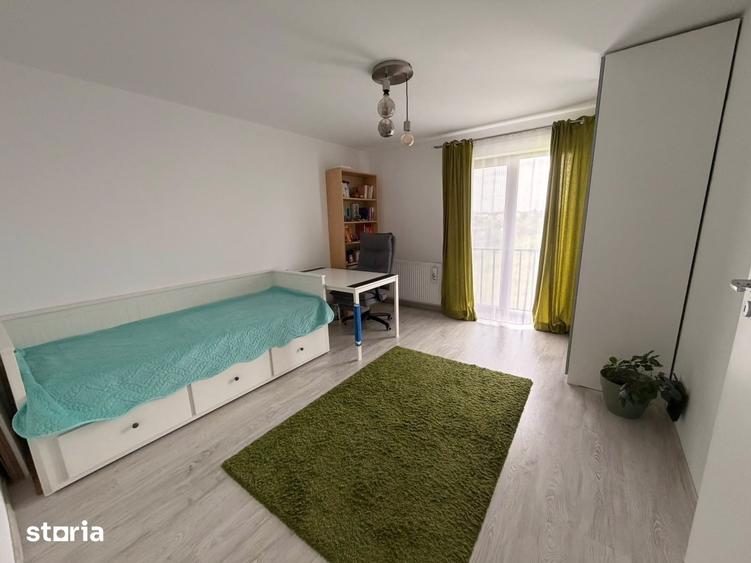 Casă cu 3 camere cu Teren 230 Mp în Odăi