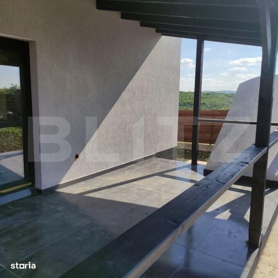 Casă cu 4 camere în Cornești